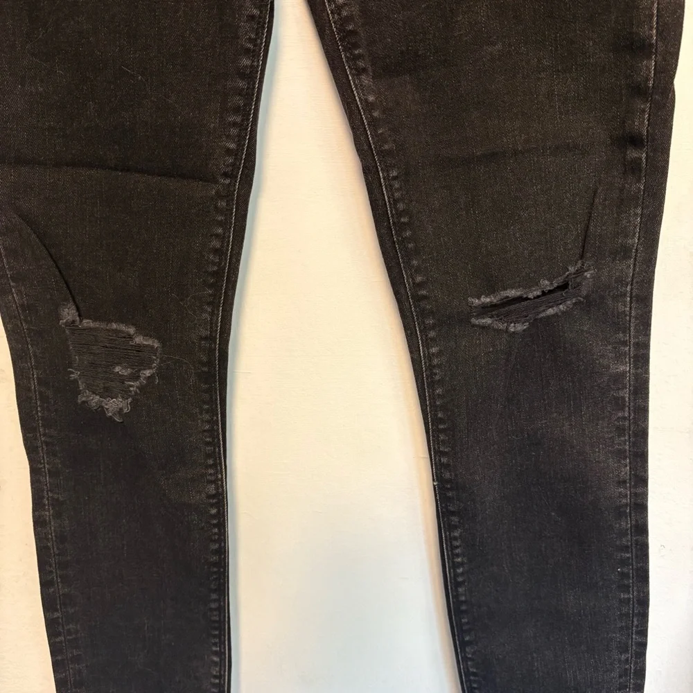 HUDSON “ Natalie” Distressed Super Skinny Jeans